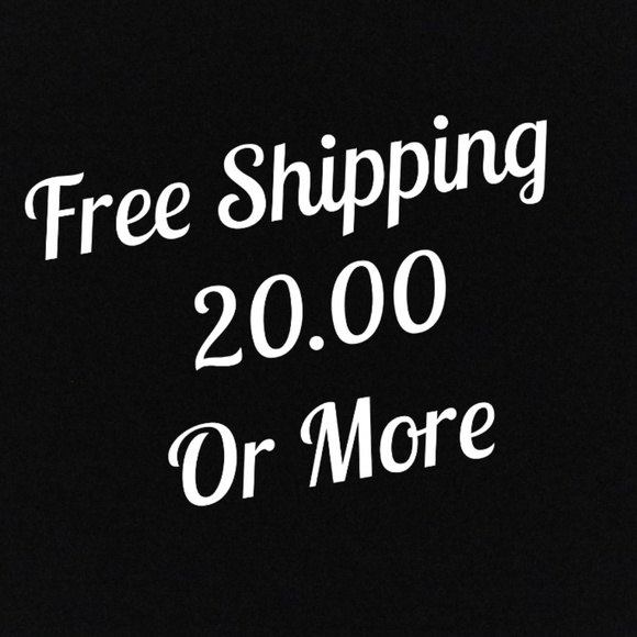 Silver heart dangle earrings - Picture 3 of 5